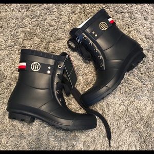 tommy hilfiger women's trineti snow boot